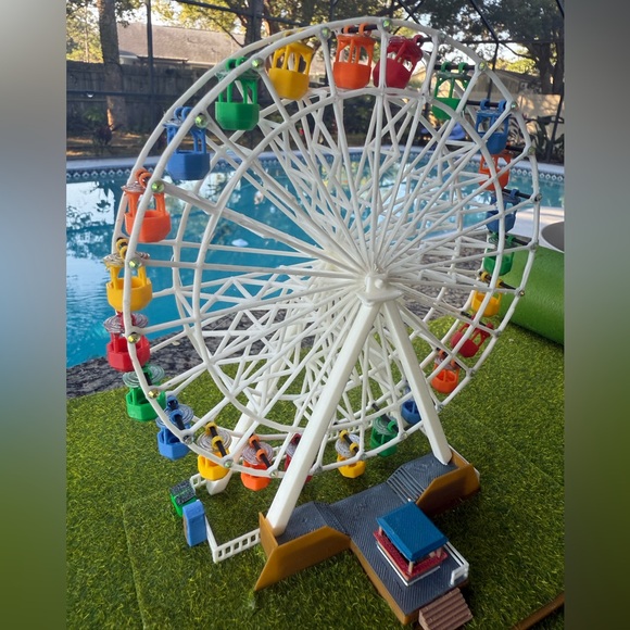 N-Scale Ferris Wheel Model Train layout/diorama/set amusement miniature park - Picture 7 of 7